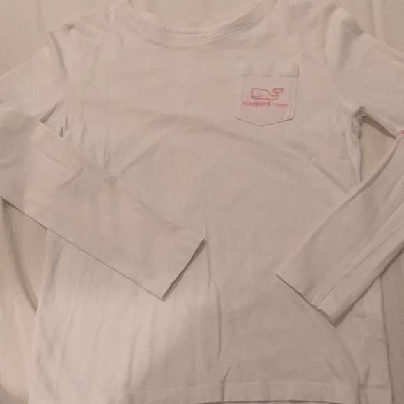 Vineyard Vines Other - Vineyard Vines White and Pink Top!